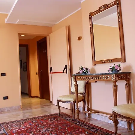 Hotel Tagliere D'Oro Paitone